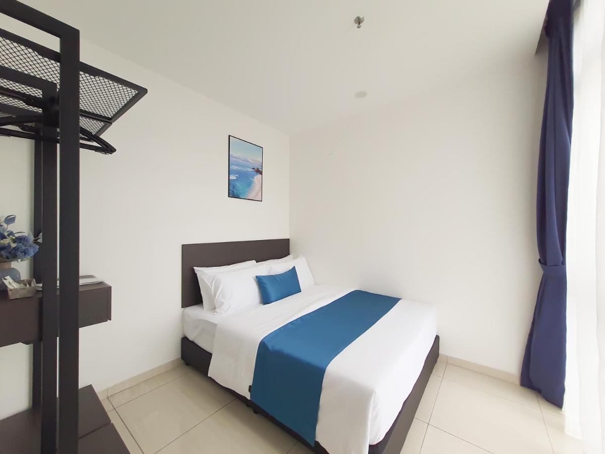 Ramada Suites By Wyndham The Straits ג'והור בהרו מראה חיצוני תמונה