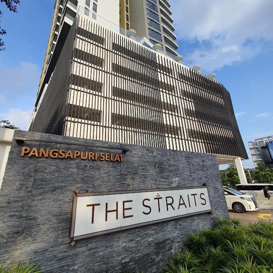 Ramada Suites By Wyndham The Straits ג'והור בהרו מראה חיצוני תמונה
