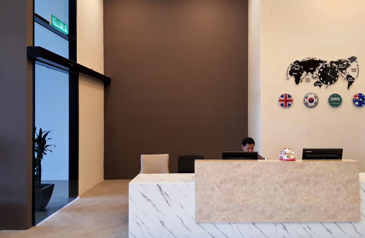 Ramada Suites By Wyndham The Straits ג'והור בהרו מראה חיצוני תמונה