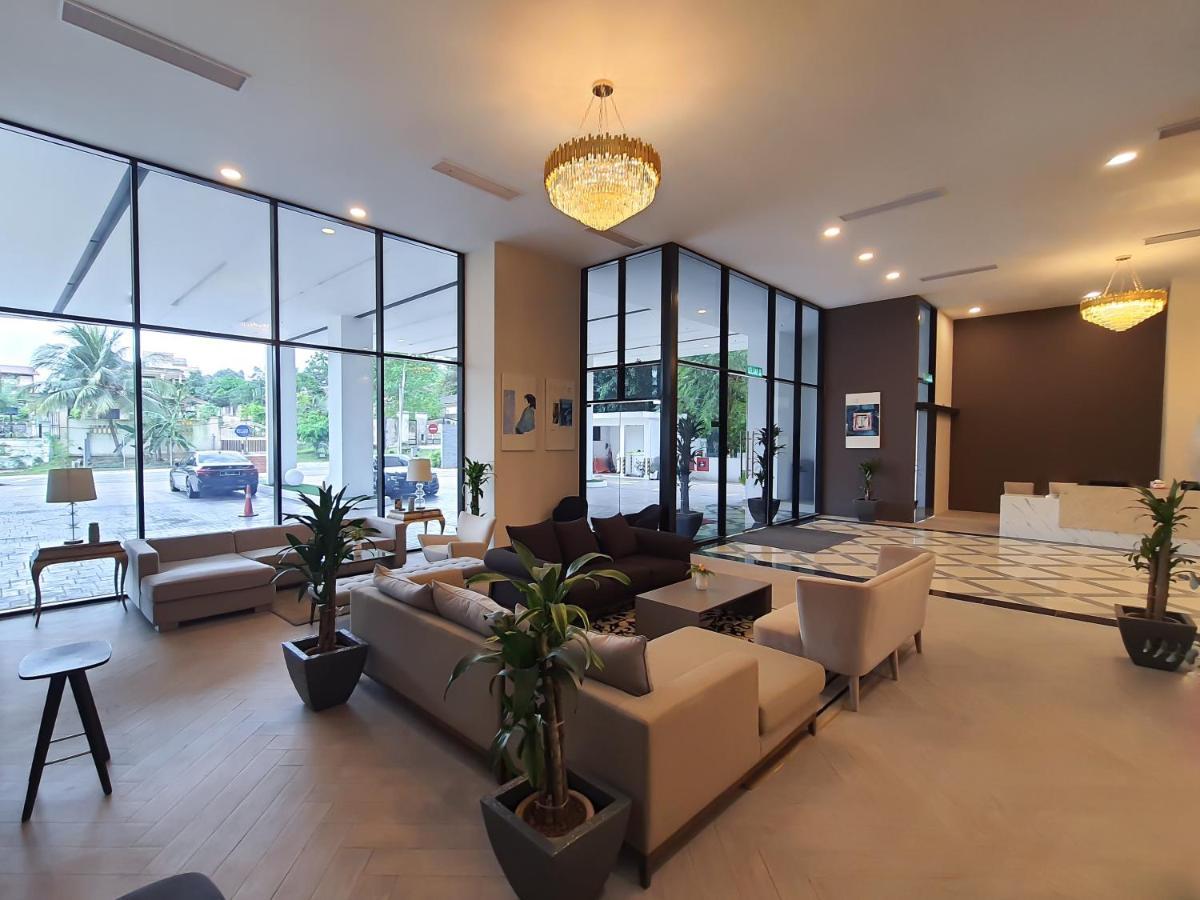 Ramada Suites By Wyndham The Straits ג'והור בהרו מראה חיצוני תמונה