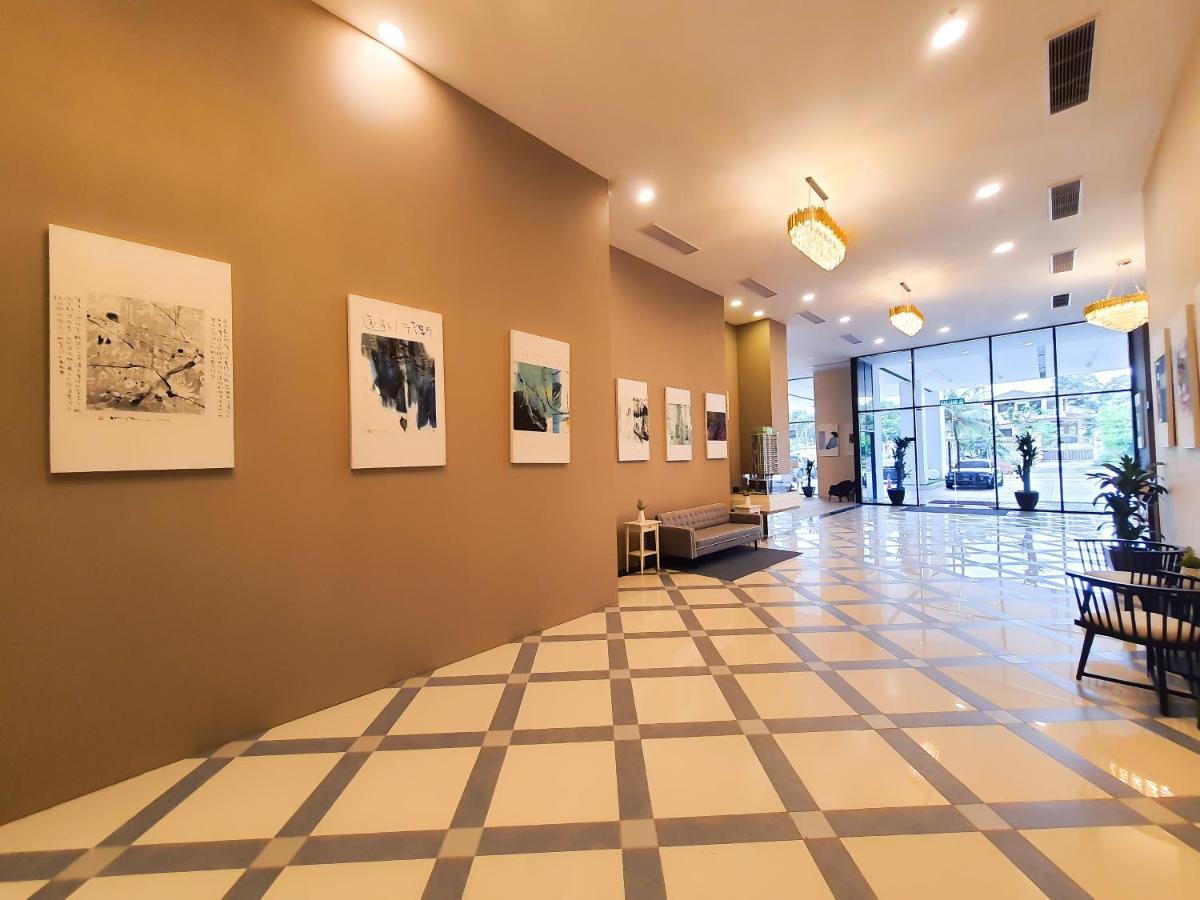 Ramada Suites By Wyndham The Straits ג'והור בהרו מראה חיצוני תמונה