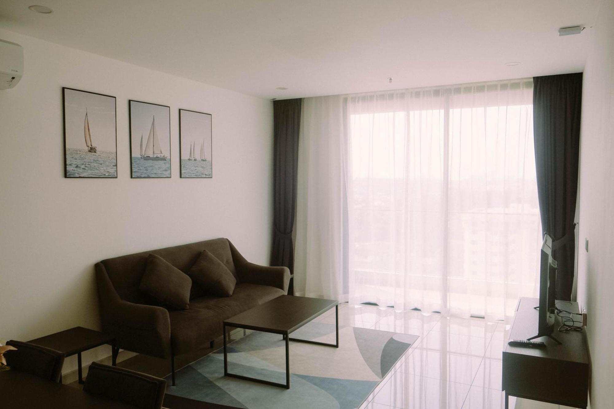 Ramada Suites By Wyndham The Straits ג'והור בהרו מראה חיצוני תמונה